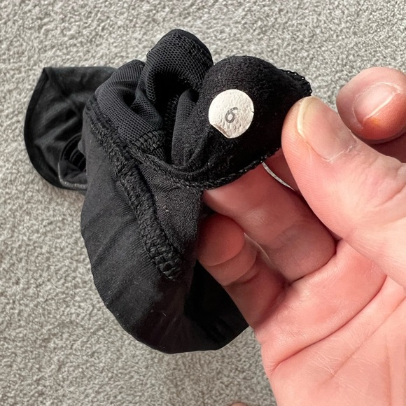 Lululemon Black Strappy Tank- size 6 - Picture 5 of 5